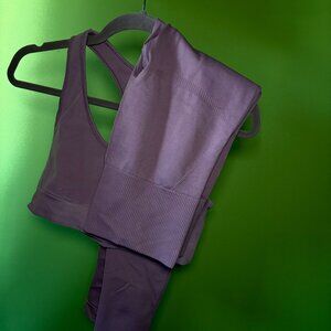 Matching two piece workout set, workout bra and leggings, dusty purple pink / L